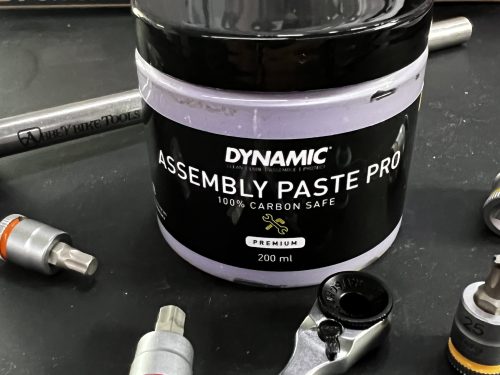 Dynamic Assembly paste PRO premium 150gr / 200ml